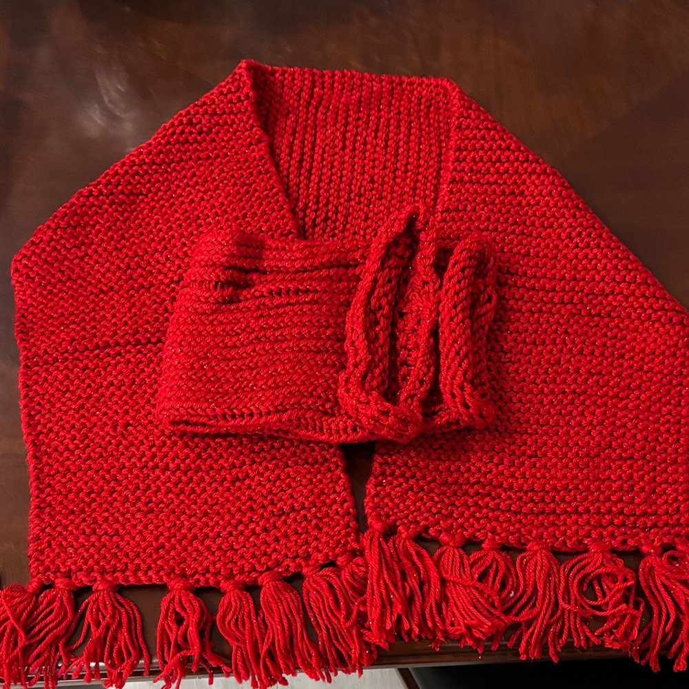 Elegant Red Knit Scarf
